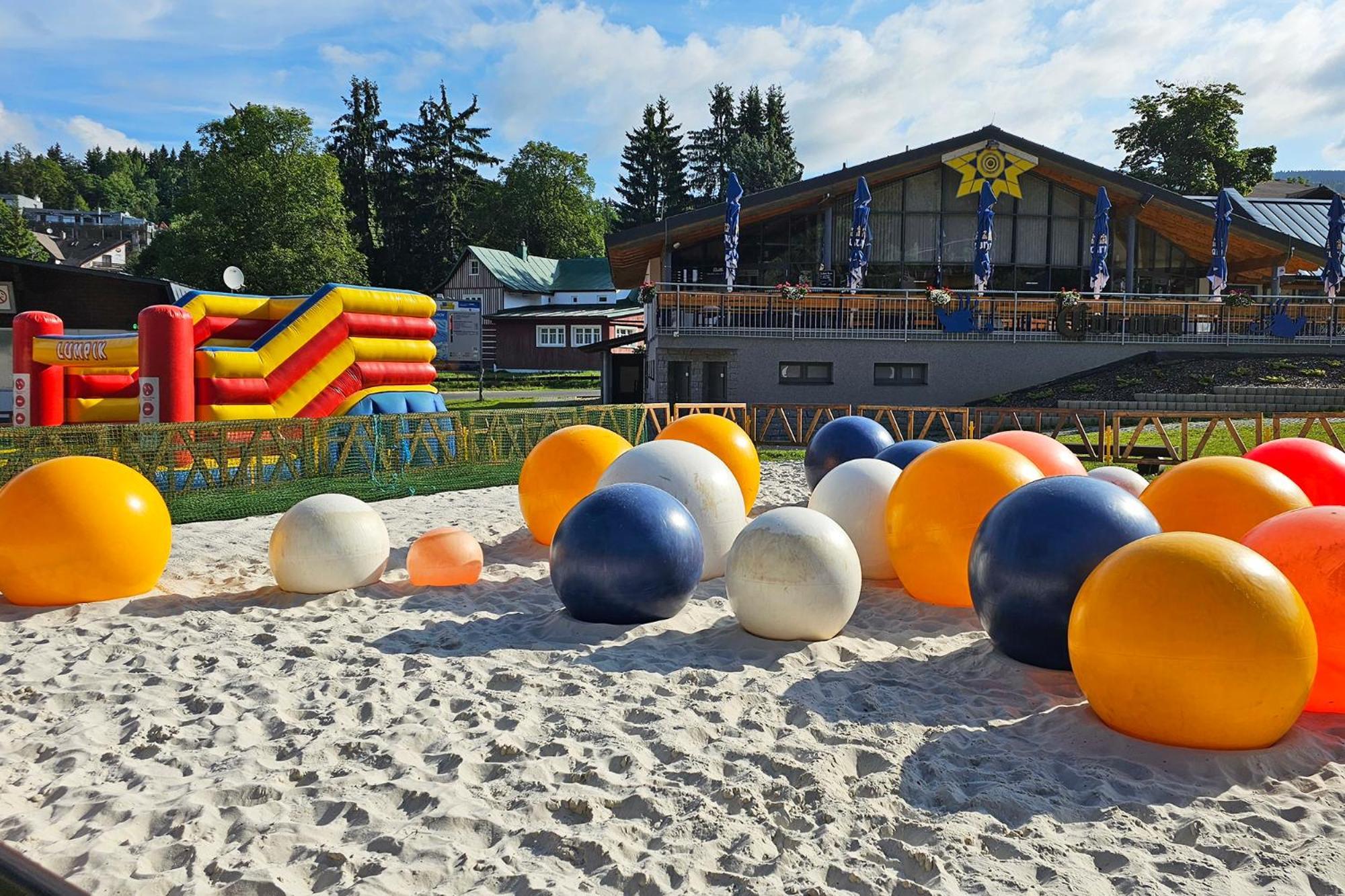 Enjoyharrachov - Atraktivni Slunne Studio Certovka V Centru Harrachova S Garazovym Parkovanim, Wifi-Wlan, Sat, Herni Konzoli, Netflix Zdarma A Nejkrasnejsim Vyhledem Na Certovu Horu S Arealem Skokanskych Mustku A Sjezdovku Zewnętrze zdjęcie
